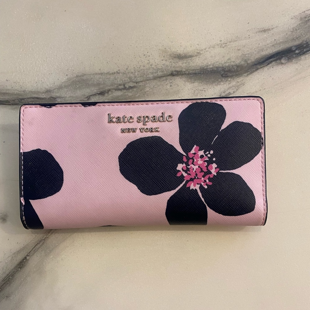 PINK FLORAL KATE SPADE WALLET